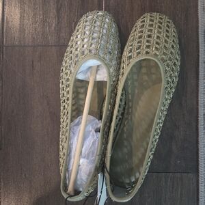 H&M Olive Woven Ballet Flats